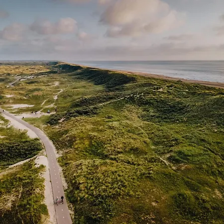 't Schelpje With Free Parking *