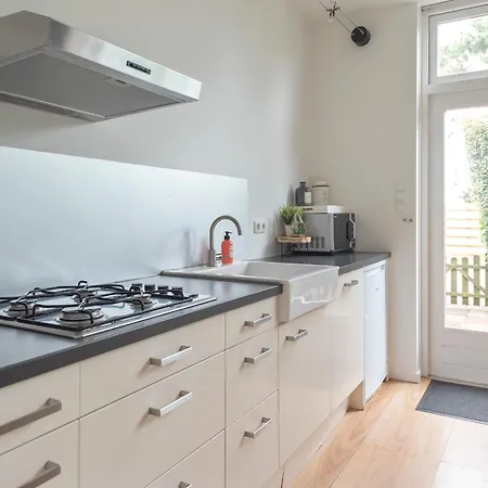 Διαμέρισμα 't Schelpje With Free Parking