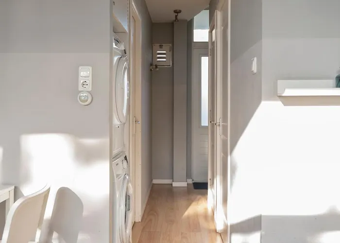 't Schelpje With Free Parking 아파트 *