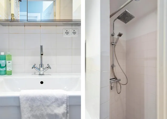 't Schelpje With Free Parking 잔드보르트