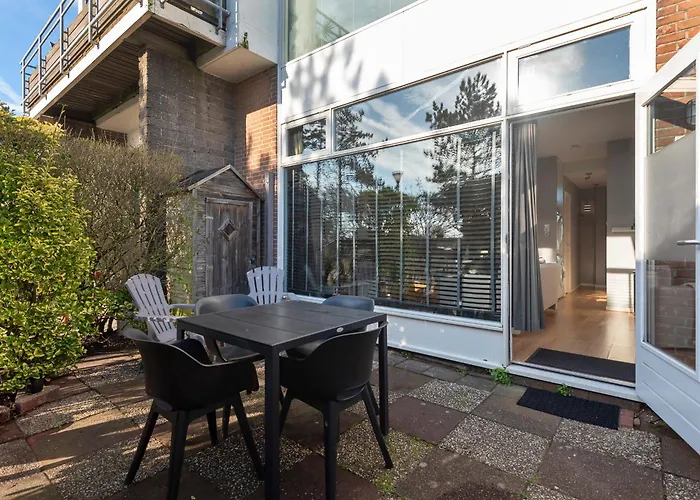 아파트 't Schelpje With Free Parking 잔드보르트