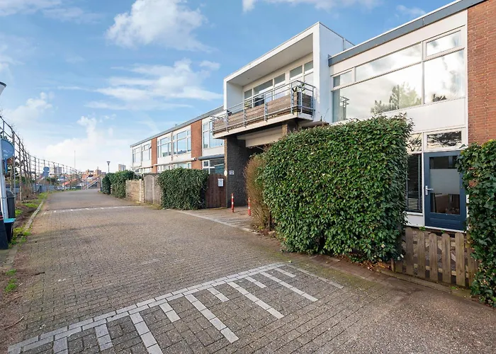 아파트 't Schelpje With Free Parking *