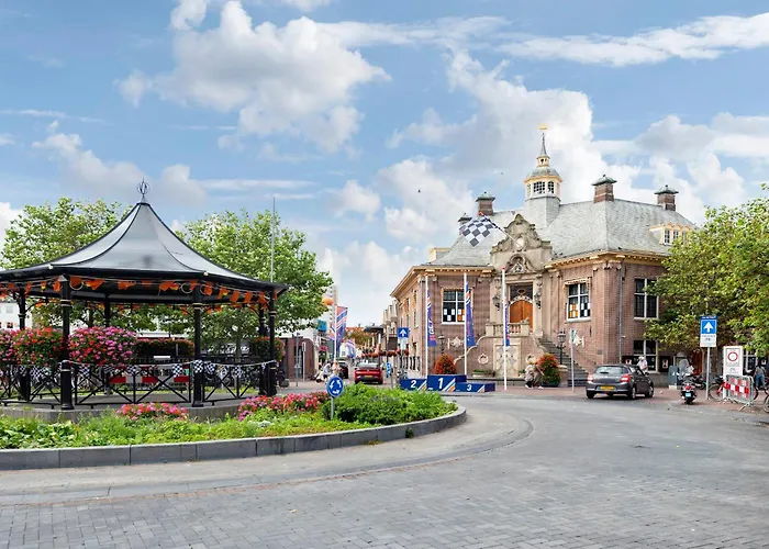 't Schelpje With Free Parking 잔드보르트