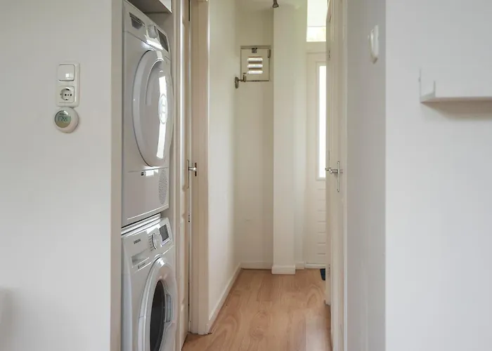 아파트 't Schelpje With Free Parking