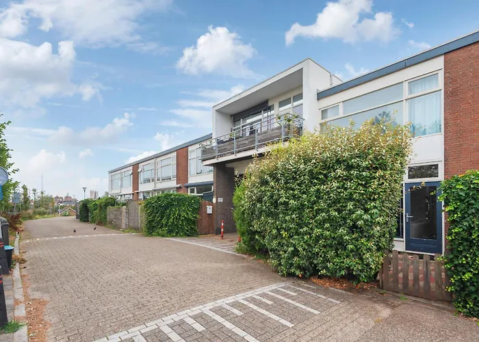 아파트 't Schelpje With Free Parking *