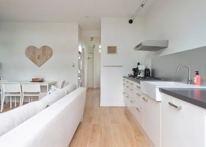 't Schelpje With Free Parking