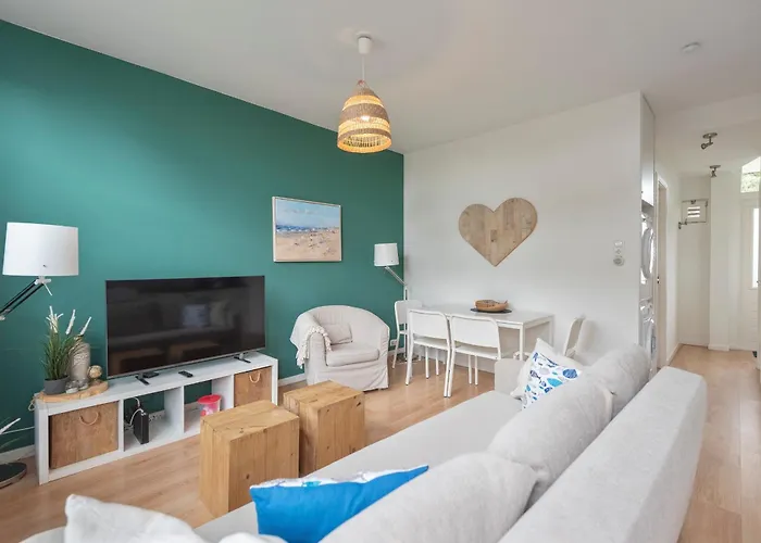 't Schelpje With Free Parking *