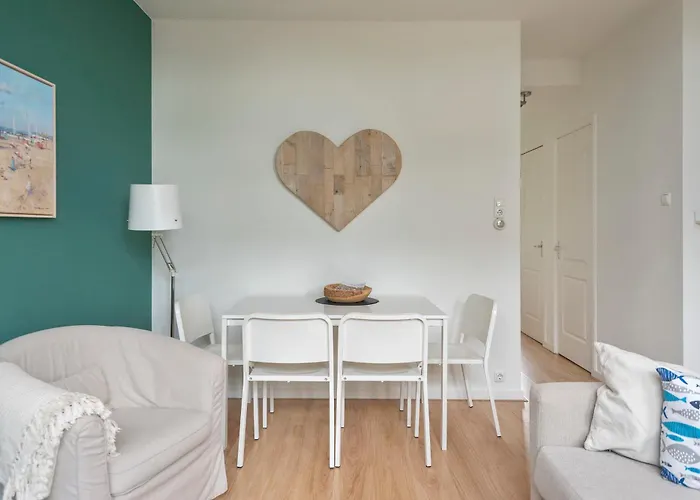 아파트 't Schelpje With Free Parking 잔드보르트